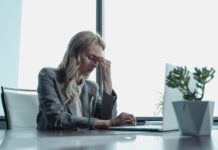 เลิกนิสัยเสียที่รู้ว่าไม่ดีแต่เลิกไม่ได้: ทำไมความพยายามจึงพัง และเราพลาดตรงไหน เลิกนิสัยเสียที่รู้ว่าไม่ดีแต่เลิกไม่ได้: ทำไมความพยายามจึงพัง และเราพลาดตรงไหน